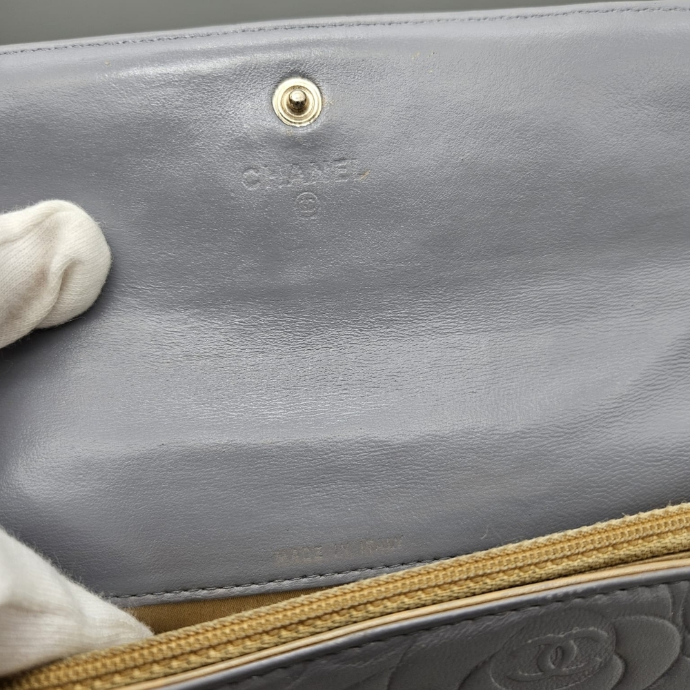 🤍CHANEL Grey Authentic Camilla Wallet/Clutch🤍 - Picture 15 of 16